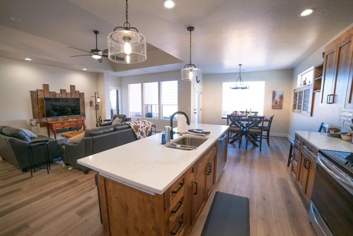 Red Canyon Bunkhouse At Kanab - New West Properties Esterno foto